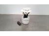 Electric fuel pump from a Renault Clio V (RJAB) 1.3 TCe 130 16V 2020
