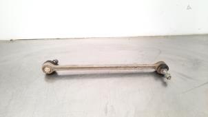 Used Anti-roll bar guide Peugeot 5008 II (M4/MC/MJ/MR) 1.6 BlueHDi 115 Price € 18,15 Inclusive VAT offered by Autohandel Didier