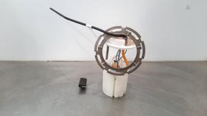 Used Electric fuel pump Renault Kadjar (RFEH) 1.3 TCE 140 FAP 16V Price € 127,05 Inclusive VAT offered by Autohandel Didier