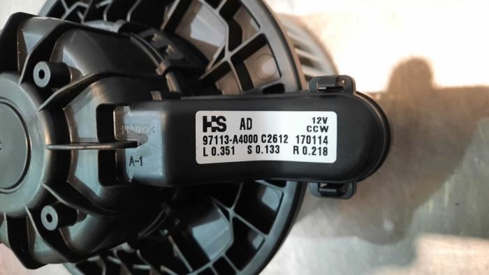 Heating and ventilation fan motor from a Hyundai i30 (PDEB5/PDEBB/PDEBD/PDEBE) 1.0 T-GDI 12V 2018