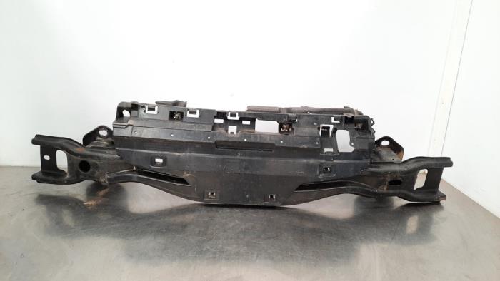 Rear bumper frame from a BMW 3 serie (F30) 318d 2.0 16V 2014