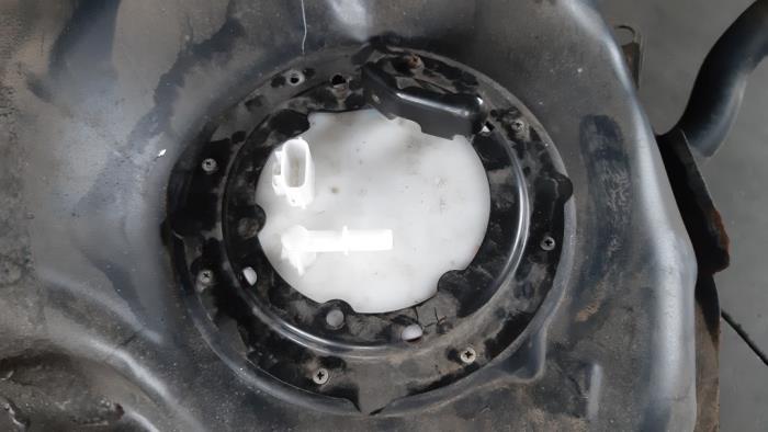 Usagé Pompe à carburant Mazda CX-5 II (KF) 2.5 SkyActiv-G 194 16V 4WD Prix € 60,50 Prix TTC proposé par Autohandel Didier