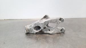 Used Gearbox mount Audi A5 Cabrio (8F7) 2.0 TDI 16V Price € 36,30 Inclusive VAT offered by Autohandel Didier