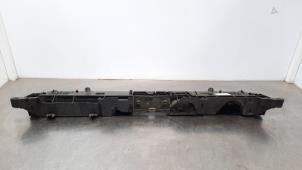Used Radiator bar Renault Clio IV (5R) 0.9 Energy TCE 90 12V Price € 48,40 Inclusive VAT offered by Autohandel Didier
