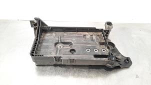 Used Battery box Volkswagen Golf VII (AUA) 2.0 R 4Motion 16V Price € 24,20 Inclusive VAT offered by Autohandel Didier