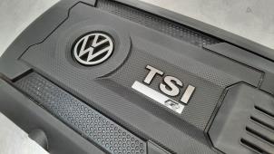 Usados Cobertor motor Volkswagen Golf VII (AUA) 2.0 R 4Motion 16V Precio € 66,55 IVA incluido ofrecido por Autohandel Didier