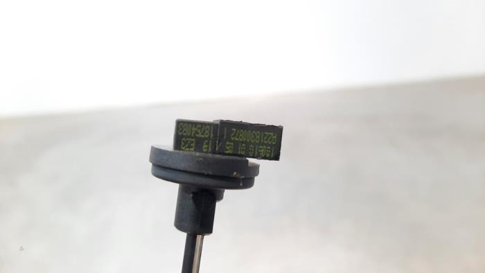 Sensor de temperatura externa de un Mercedes-Benz E (W213) E-300de 2.0 Turbo 16V 2019