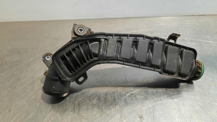 Gebrauchte Intercooler Rohr Peugeot 2008 (UD/UK/UR/US/UX) 1.2 VTi 12V PureTech 130 Preis € 18,15 Mit Mehrwertsteuer angeboten von Autohandel Didier