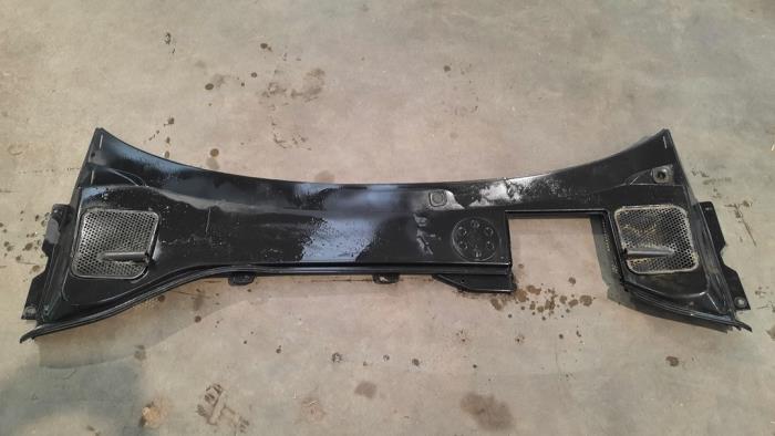Używane Parawan Volvo S60 II (FS) 2.0 D3 16V Cena € 60,50 Z VAT oferowane przez Autohandel Didier