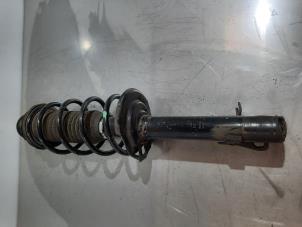 Used Front shock absorber, right Peugeot 108 1.0 12V Price € 54,45 Inclusive VAT offered by Autohandel Didier