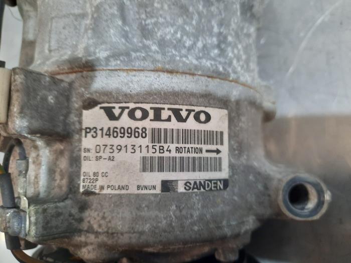 Kompressor van een Volvo V70 (BW) 2.0 D4 16V 2015