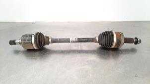 Used Front drive shaft, left Kia Sportage (SL) 1.7 CRDi 16V 4x2 Price € 193,60 Inclusive VAT offered by Autohandel Didier