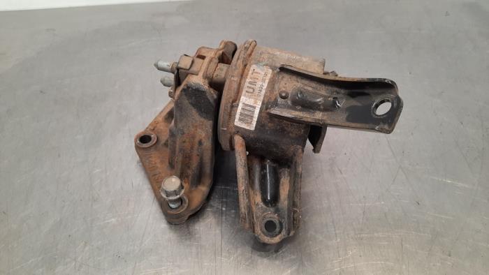 Engine mount Kia Sportage (SL), 2010 / 2016 1.7 CRDi 16V 4x2, Jeep/SUV, Diesel, 1.685cc, 85kW (116pk), FWD, D4FD, 2010-12 / 2015-12, SLSF5D31; SLSF5D41 (Used)