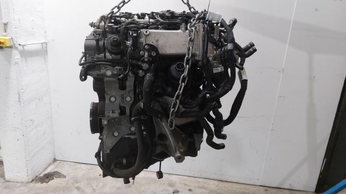 Motor de un Audi A4 Avant (B9) 2.0 35 TFSI Mild Hybrid 16V 2019