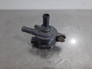 Used Additional water pump Toyota RAV4 (A5) 2.5 Hybrid 16V Price € 66,55 Inclusive VAT offered by Autohandel Didier
