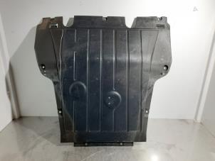 Used Intermediate plate motor Renault Clio IV Estate/Grandtour (7R) 0.9 Energy TCE 75 12V Price € 66,55 Inclusive VAT offered by Autohandel Didier