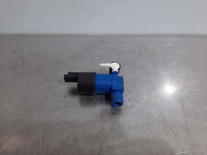 Windscreen washer pump from a Renault Clio IV Estate/Grandtour (7R) 0.9 Energy TCE 75 12V 2019