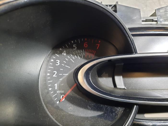 Odometer KM from a Renault Clio IV Estate/Grandtour (7R) 0.9 Energy TCE 75 12V 2019