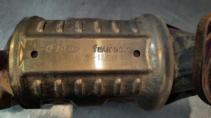Catalytic converter from a Hyundai i30 (PDEB5/PDEBB/PDEBD/PDEBE) 1.0 T-GDI 12V 2018