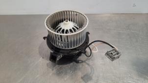 Usados Motor de ventilador de calefactor Opel Zafira Tourer (P12) 1.6 16V CNG ecoFLEX Turbo Precio € 66,55 IVA incluido ofrecido por Autohandel Didier