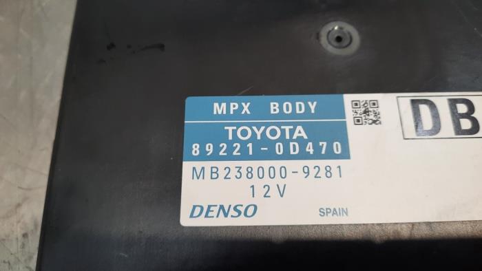 Steuergerät Body Control van een Toyota Yaris III (P13) 1.5 16V Hybrid 2017