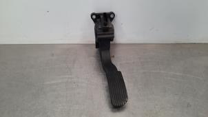 Used Accelerator pedal Mercedes Sprinter 3,5t (907.6/910.6) 314 CDI 2.1 D RWD Price € 48,40 Inclusive VAT offered by Autohandel Didier