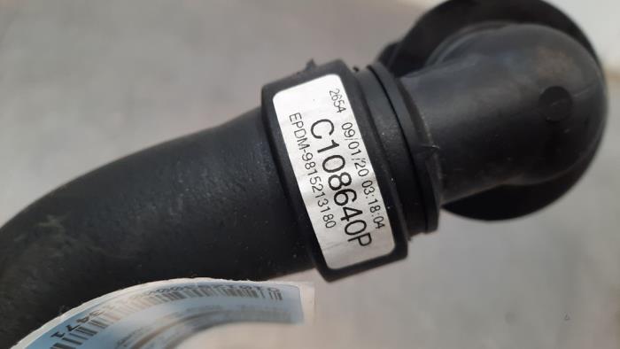 Radiator hose from a Peugeot 3008 II (M4/MC/MJ/MR) 1.2 12V e-THP PureTech 130 2018