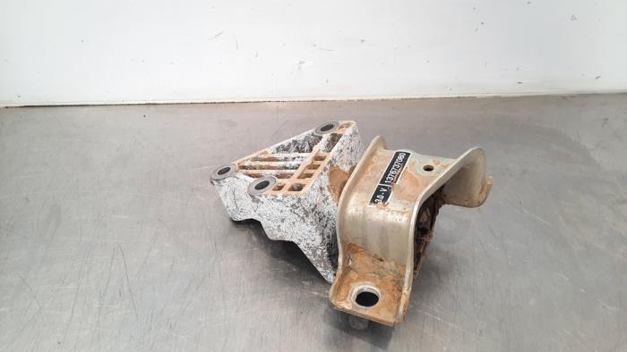 Used Engine mount Peugeot Boxer (U9) 3.0 HDi 175 Euro 5 Price € 30,25 Inclusive VAT offered by Autohandel Didier