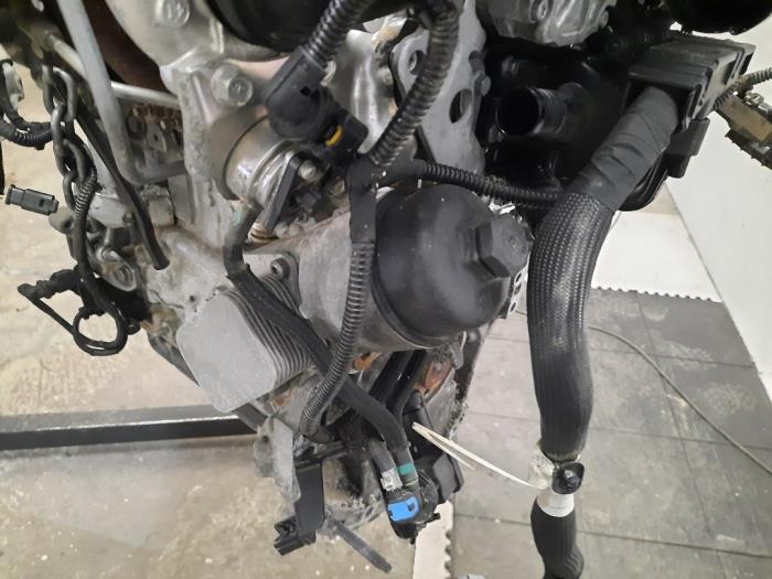 engine-peugeot-208-i-1-4-hdi-9372589480-8h01
