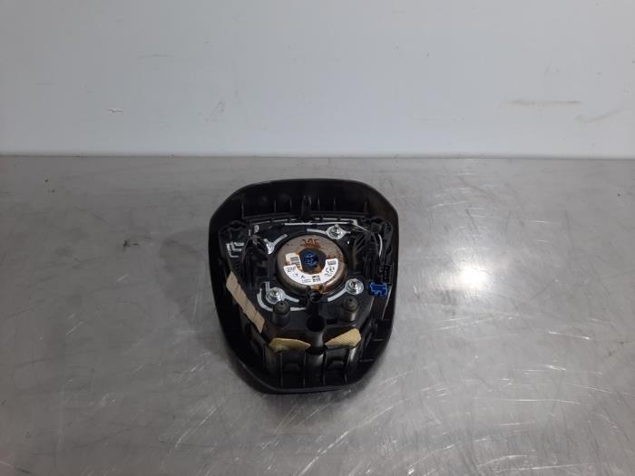Left airbag (steering wheel) from a Peugeot 208 I (CA/CC/CK/CL) 1.4 HDi 2015