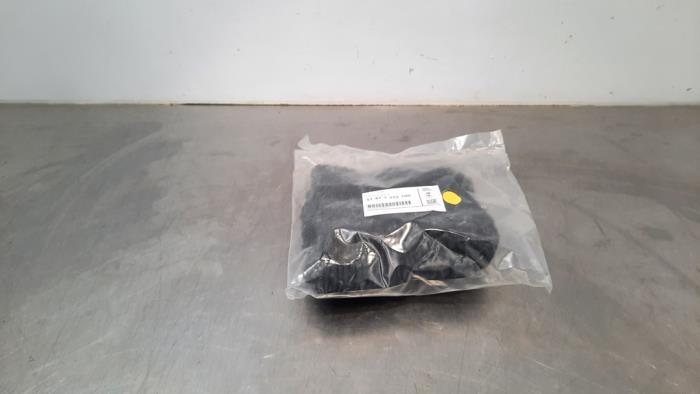 Luggage net from a BMW 3 serie Touring (F31) 318d 2.0 16V 2019