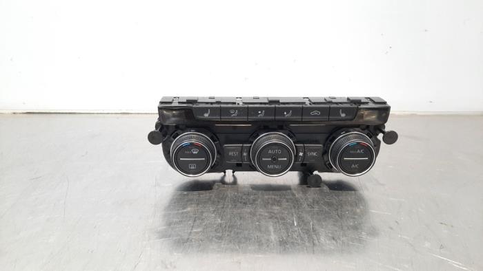 Commande chauffage d'un Volkswagen Tiguan (AD1) 1.5 TSI 16V Evo BlueMotion Technology 2020
