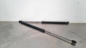 Used Set of tailgate gas struts Volkswagen Polo VI (AW1) 1.0 MPI 12V Price € 42,35 Inclusive VAT offered by Autohandel Didier