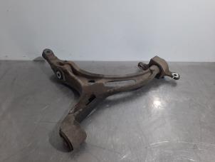 Used Front lower wishbone, left Mercedes ML II (164/4JG) 3.0 ML-320 CDI 4-Matic V6 24V Price € 66,55 Inclusive VAT offered by Autohandel Didier