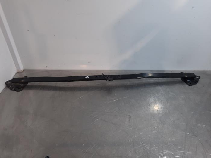 Gebrauchte Motorbalken Volvo V40 (MV) 2.0 D2 16V Preis € 30,25 Mit Mehrwertsteuer angeboten von Autohandel Didier
