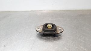 Used Engine mount Mercedes Vito (447.6) 1.6 109 CDI 16V Price € 30,25 Inclusive VAT offered by Autohandel Didier
