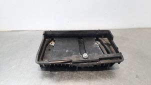 Used Battery box Mercedes GLC Coupe (C253) 2.0 200 16V EQ Boost Price € 36,30 Inclusive VAT offered by Autohandel Didier