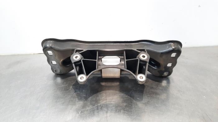Gearbox mount from a Mercedes-Benz GLC Coupe (C253) 2.0 200 16V EQ Boost 2020