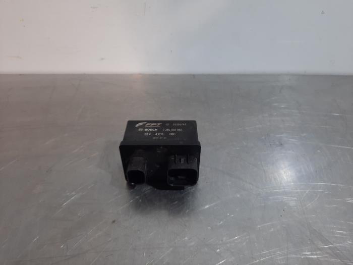 Glow plug relay from a Fiat Tipo (356H/357H) 1.3 D Multijet II 16V 2018