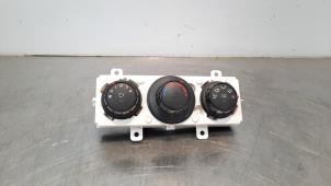 Used Air conditioning control panel Renault Master IV (EV/HV/UV/VA/VB/VD/VF/VG/VJ) 2.3 dCi 135 16V FWD Price € 66,55 Inclusive VAT offered by Autohandel Didier