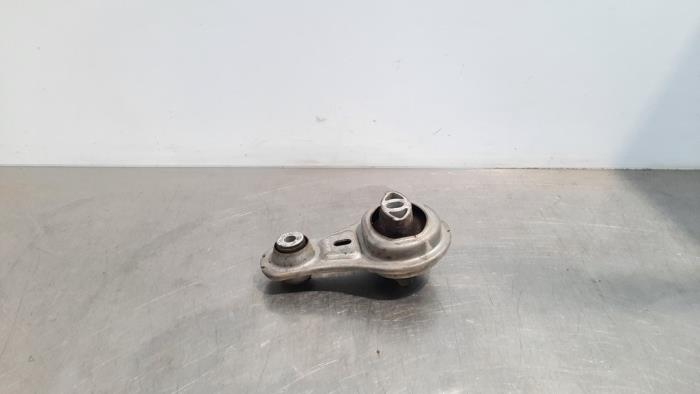 Used Engine mount Renault Master III (EV/HV/UV/VA/VB/VD/VF/VG/VJ) 2.3 dCi 135 16V FWD Price € 18,15 Inclusive VAT offered by Autohandel Didier