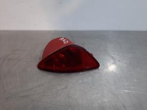 Used Rear bumper reflector, right Renault Clio III (BR/CR) 1.2 16V 65 Price € 24,20 Inclusive VAT offered by Autohandel Didier