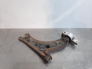 Used Front wishbone, right Audi A3 Price € 66,55 Inclusive VAT offered by Autohandel Didier