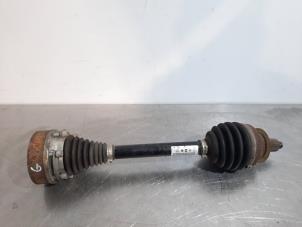 Used Front drive shaft, left Skoda Roomster (5J) 1.2 TSI Price € 96,80 Inclusive VAT offered by Autohandel Didier