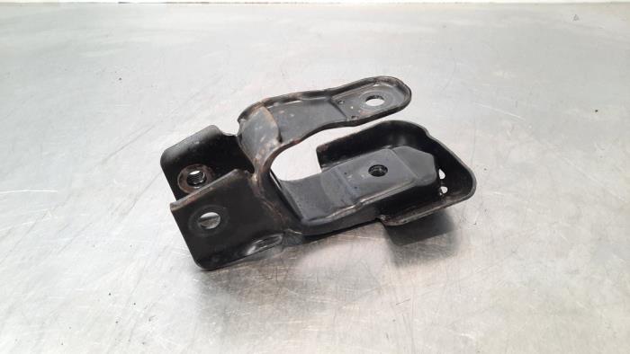 Engine mount from a Toyota ProAce 2.0 D-4D 150 16V 2019