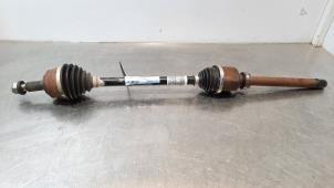 Used Front drive shaft, right Peugeot 5008 II (M4/MC/MJ/MR) 1.2 12V e-THP PureTech 130 Price € 96,80 Inclusive VAT offered by Autohandel Didier
