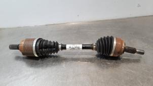 Used Front drive shaft, left Peugeot 3008 II (M4/MC/MJ/MR) 2.0 BlueHDi 150 16V Price € 193,60 Inclusive VAT offered by Autohandel Didier