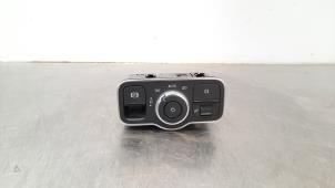 Used AIH headlight switch Mercedes A (177.0) 1.3 A-200 Turbo 16V Price € 36,30 Inclusive VAT offered by Autohandel Didier