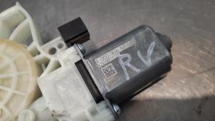 Used Door window motor Mercedes A (177.0) 1.3 A-200 Turbo 16V Price € 42,35 Inclusive VAT offered by Autohandel Didier