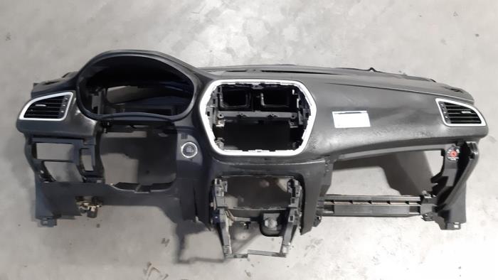 Używane Panel Suzuki SX4 S-Cross (JY) 1.0 Booster Jet Turbo 12V Cena € 332,75 Z VAT oferowane przez Autohandel Didier